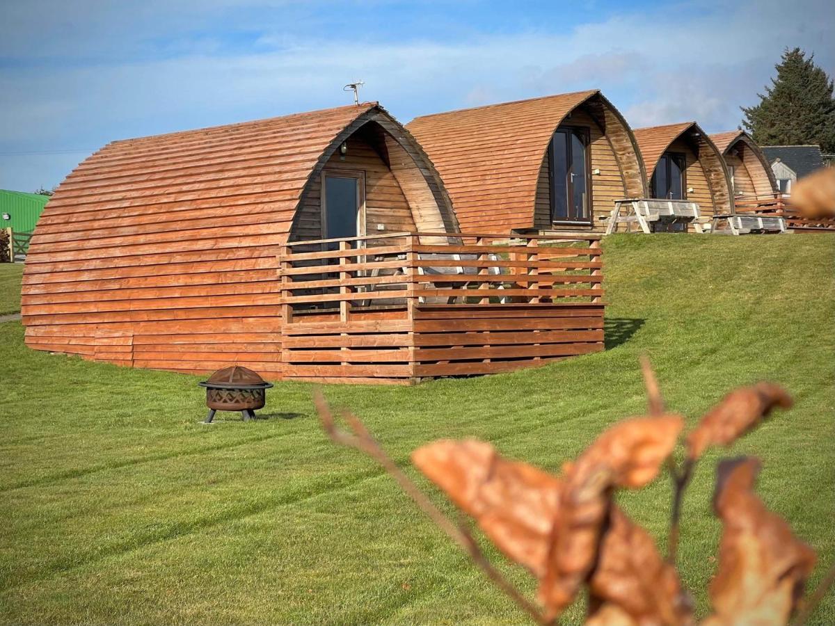 Loch Shin Glamping Pods Villa แลร์ก ภายนอก รูปภาพ