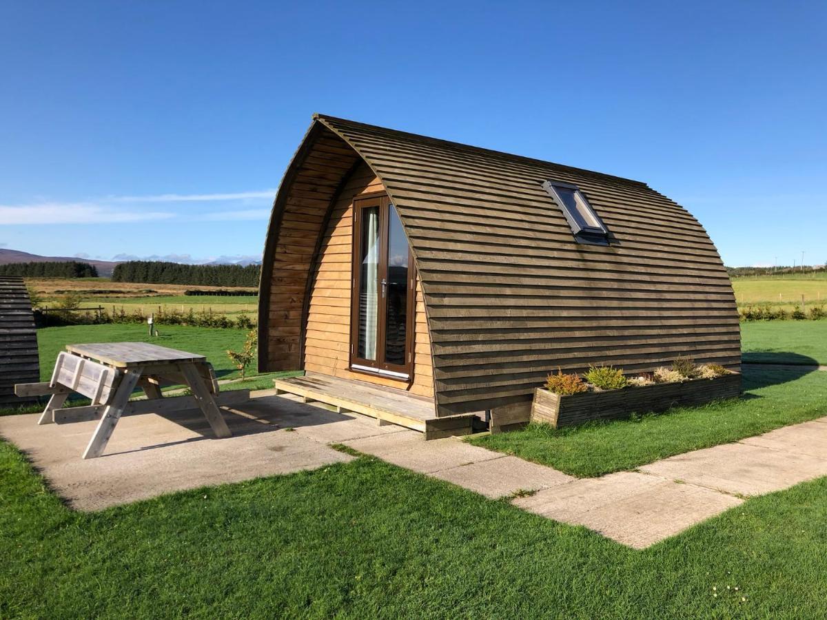 Loch Shin Glamping Pods Villa แลร์ก ภายนอก รูปภาพ
